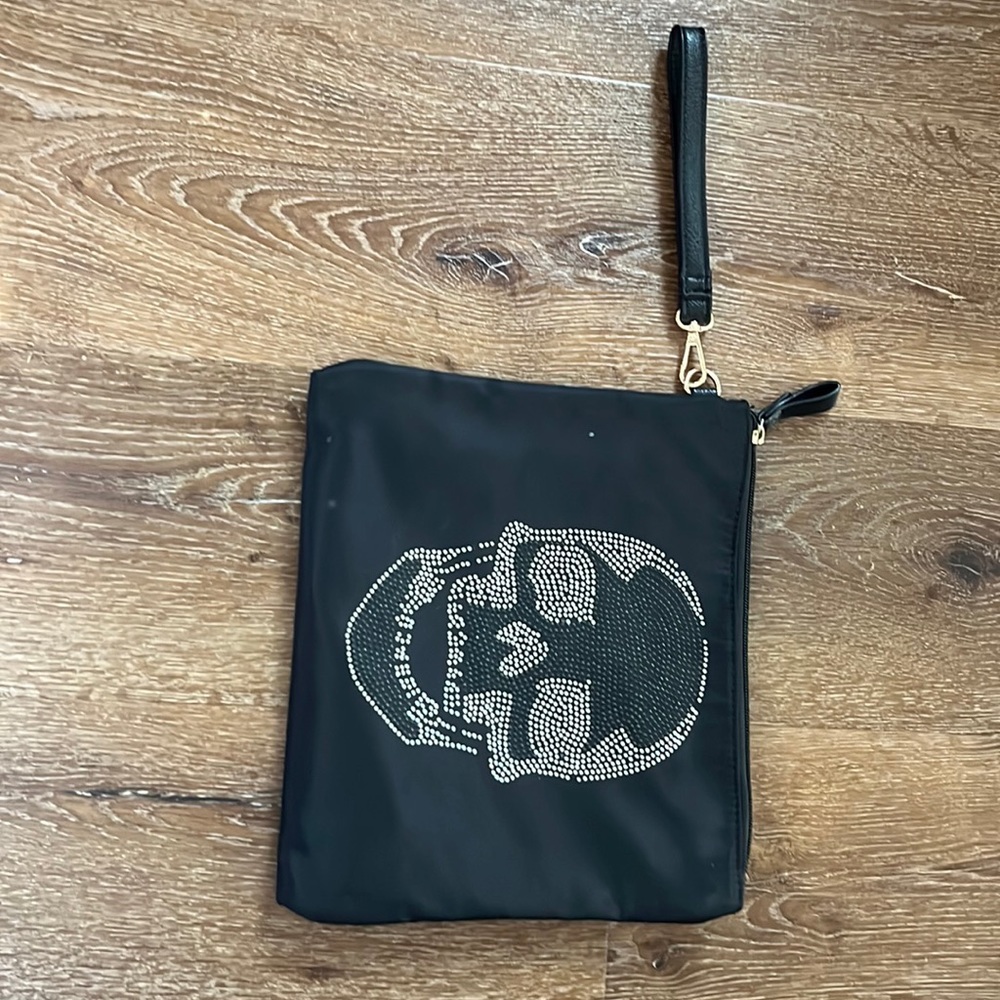 New Never Used Black Skull Zip Up Bag With Strap